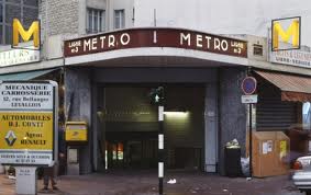 Station de métro Louise Michele