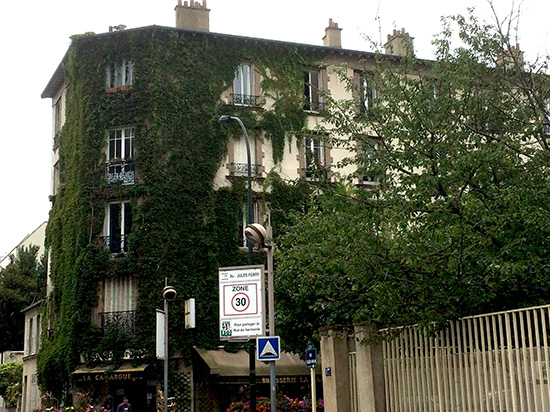vue d'un immeuble rue Jules-Ferry