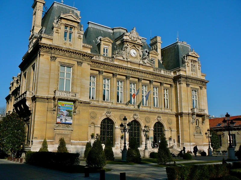 façade de l'Hôtel de ville de Neuilly sur seine
